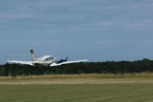 K1024_Baron in flight...JPG