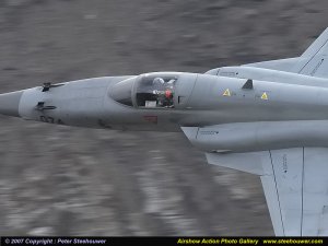 F-5-04.jpg