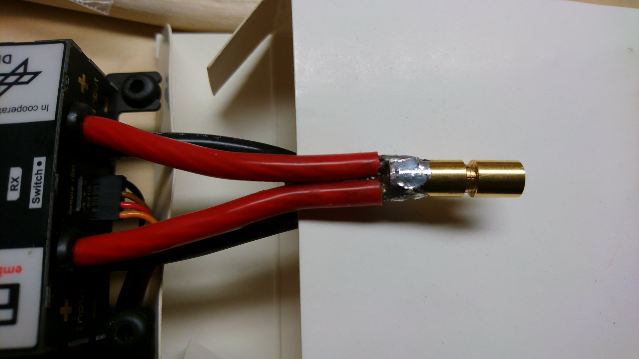 Zwei dicke Kabel auf einen Stecker löten | RC-Network.de