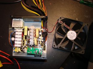 Wie bei PC Netzteil 12V Spannung auf 13,8V erhöhen? | RC-Network.de