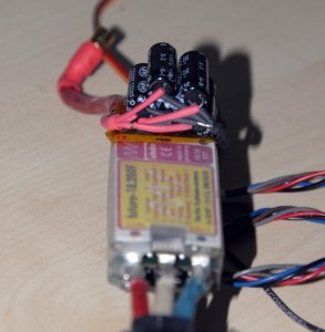 Zusatzkondensatoren am Regler bei langen Zuleitungen - ja wie denn nun? |  RC-Network.de